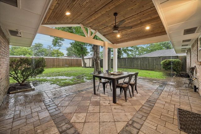 8923 Blankenship Drive, Houston, TX 77080