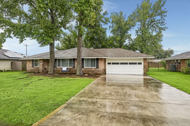 8923 Blankenship Drive, Houston, TX 77080
