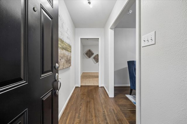 8923 Blankenship Drive, Houston, TX 77080