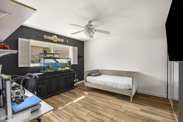 525 W WILLOW Avenue, Phoenix, AZ 85029