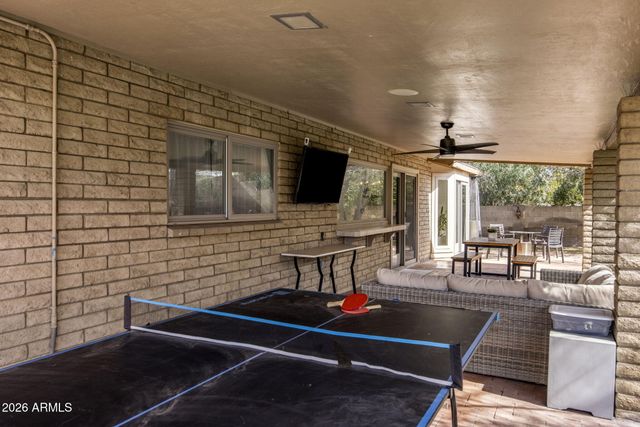 525 W WILLOW Avenue, Phoenix, AZ 85029