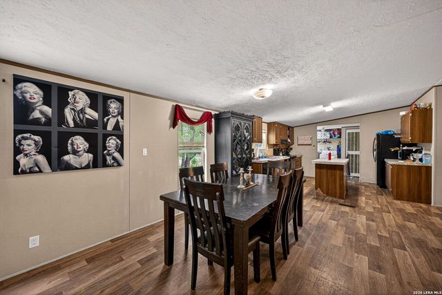 106 County Road 2672, Devine, TX 78016