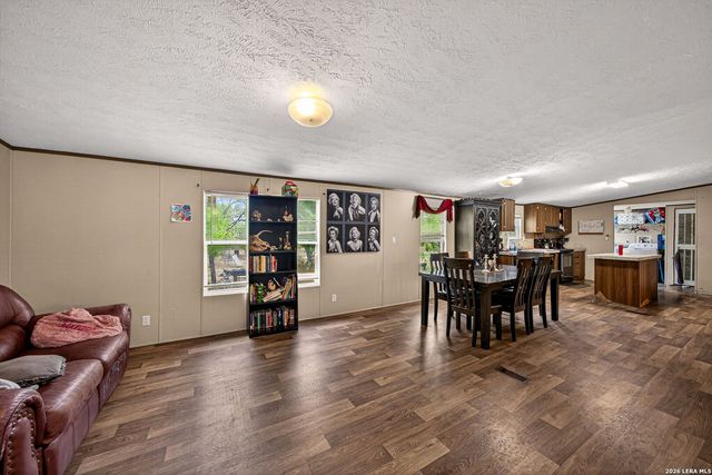 106 County Road 2672, Devine, TX 78016
