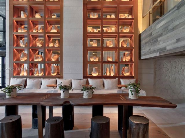 102 24th St 1119, Miami Beach, FL 33139