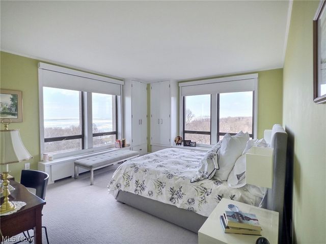 1 Bratenahl Place 1009, Bratenahl, OH 44108