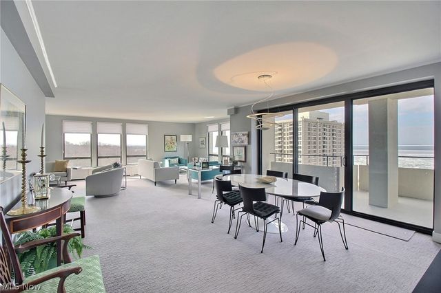 1 Bratenahl Place 1009, Bratenahl, OH 44108