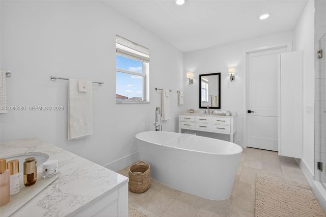 12249 Waterstone Circle, Palm Beach Gardens, FL 33412