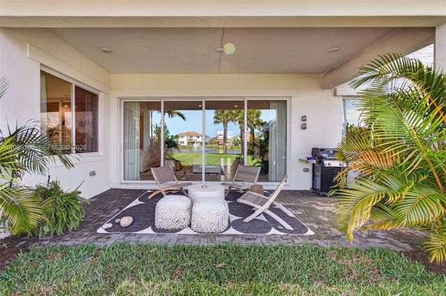 12249 Waterstone Circle, Palm Beach Gardens, FL 33412