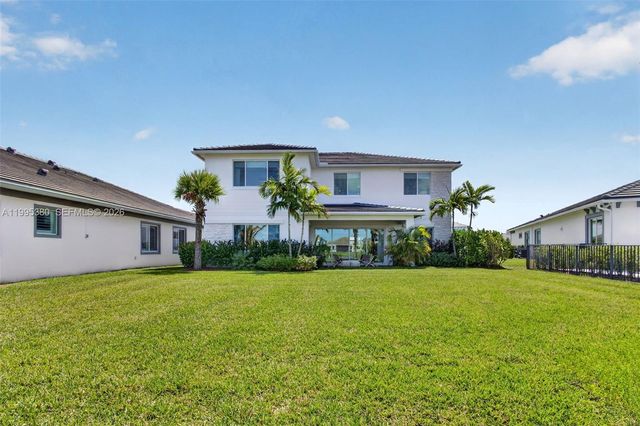 12249 Waterstone Circle, Palm Beach Gardens, FL 33412
