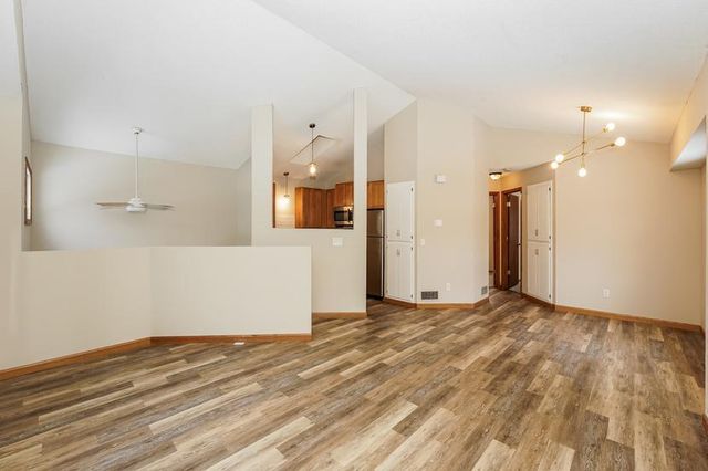 1509 80th Avenue N, Brooklyn Park, MN 55444