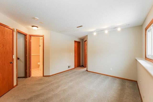 1509 80th Avenue N, Brooklyn Park, MN 55444