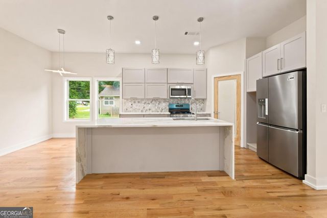 1084 Hubbard Street SW, Atlanta, GA 30310