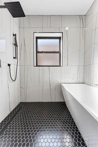 7516 N Eastlake Terrace 1, Chicago, IL 60626