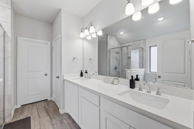 6204 Thunderwing Drive, Fort Worth, TX 76179