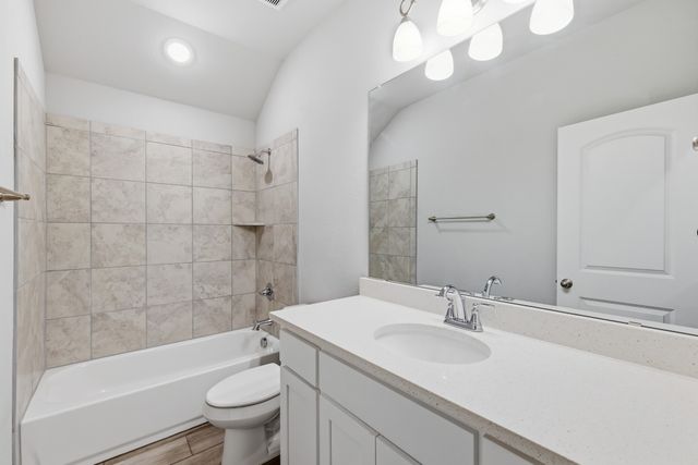 6204 Thunderwing Drive, Fort Worth, TX 76179
