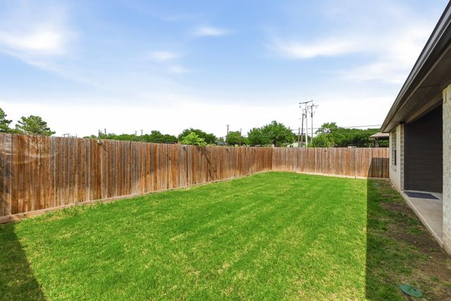 6204 Thunderwing Drive, Fort Worth, TX 76179