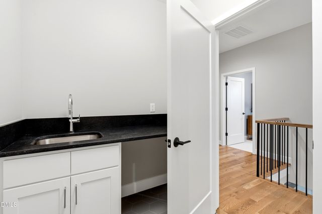 1809 Bennett Street, Raleigh, NC 27604