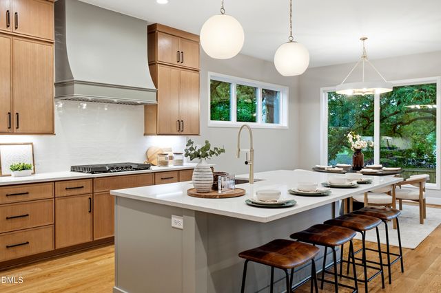 1809 Bennett Street, Raleigh, NC 27604