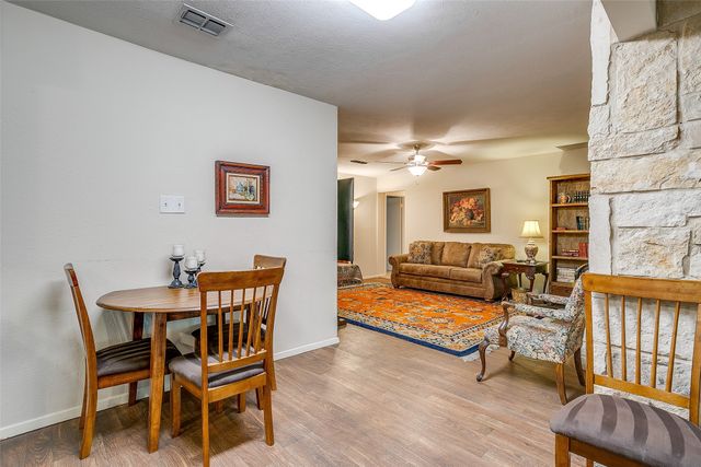 721 NW Wood Street, Burleson, TX 76028