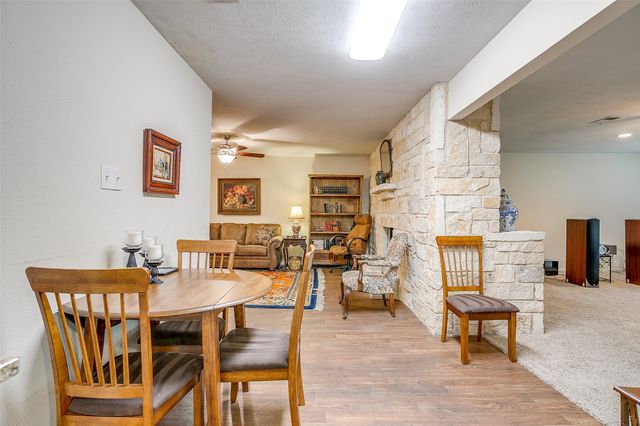 721 NW Wood Street, Burleson, TX 76028
