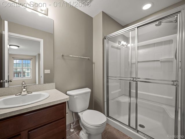 3139 CAMDEN Drive, Troy, MI 48084