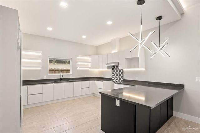 309 Catalina Avenue, Donna, TX 78537