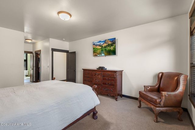 12155 N Pebble Creek Dr, Hayden, ID 83835