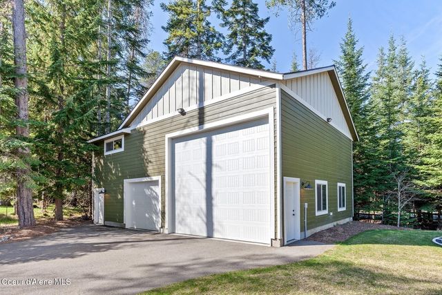 12155 N Pebble Creek Dr, Hayden, ID 83835