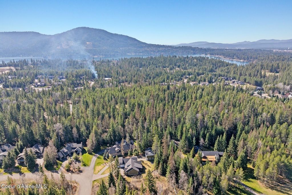 12155 N Pebble Creek Dr, Hayden, ID 83835 photo 9