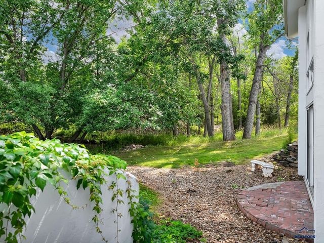 3921 CROCUS LN, Rapid City, SD 57702