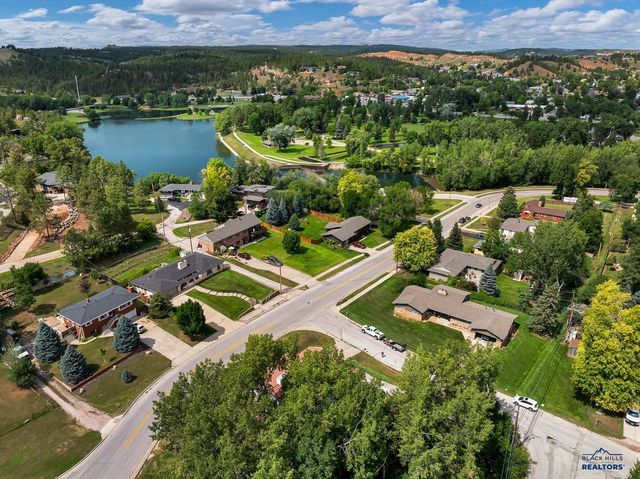 3921 CROCUS LN, Rapid City, SD 57702