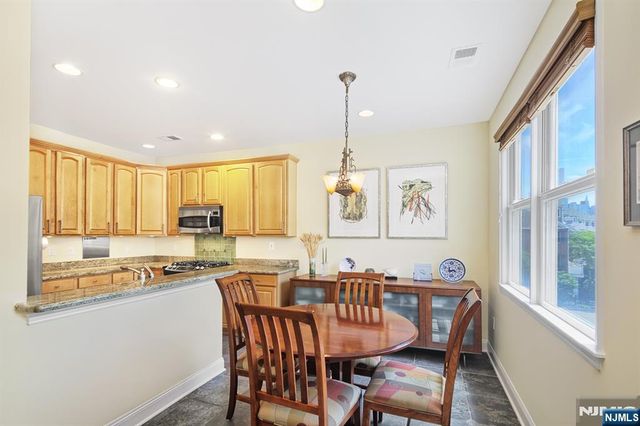 377 Kingston Court, West New York, NJ 07093