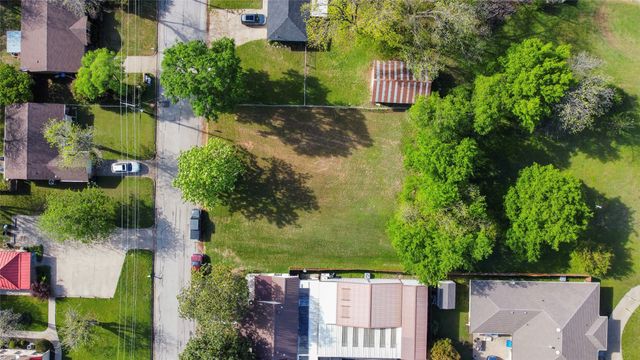 201 S Lawson Street, Burleson, TX 76028