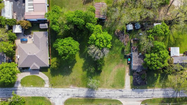 201 S Lawson Street, Burleson, TX 76028