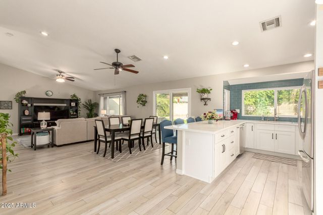 10868 E BECKER Lane, Scottsdale, AZ 85259