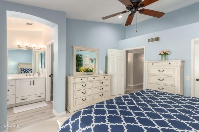 10868 E BECKER Lane, Scottsdale, AZ 85259