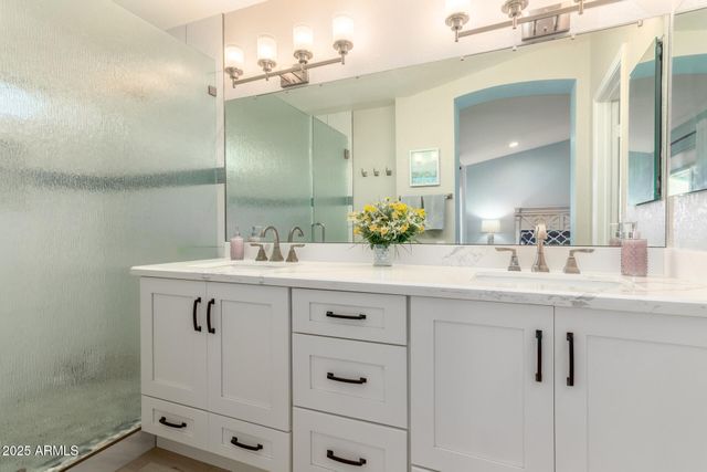 10868 E BECKER Lane, Scottsdale, AZ 85259