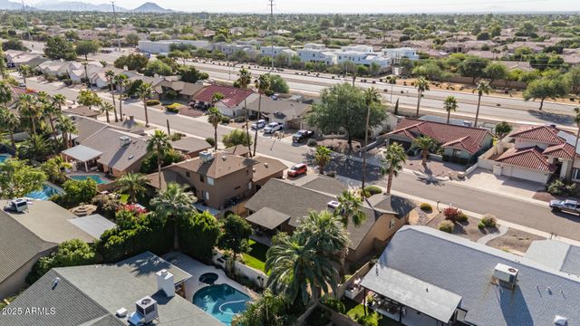 10868 E BECKER Lane, Scottsdale, AZ 85259