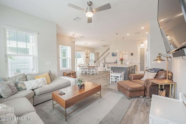 7413 BEACH WALK Place, Jacksonville, FL 32256