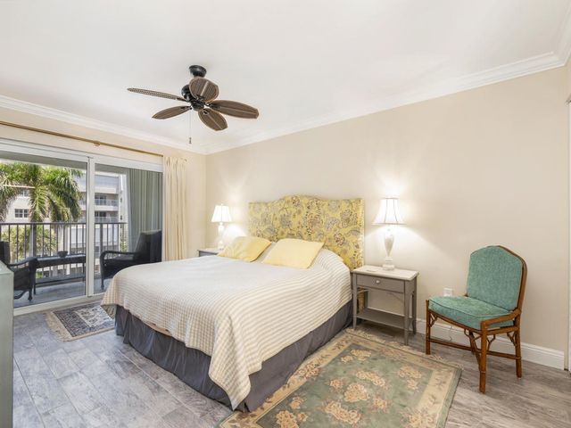 3520 S Ocean Boulevard H404, South Palm Beach, FL 33480