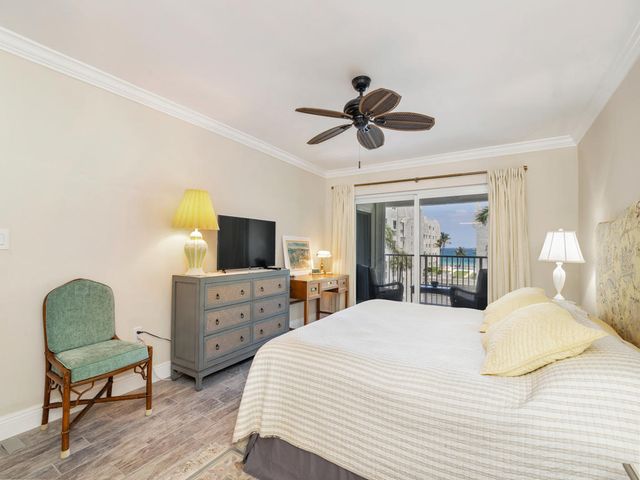 3520 S Ocean Boulevard H404, South Palm Beach, FL 33480