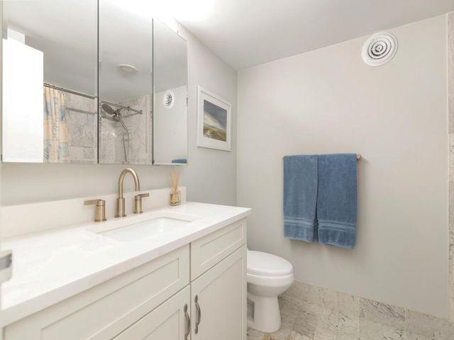 3520 S Ocean Boulevard H404, South Palm Beach, FL 33480