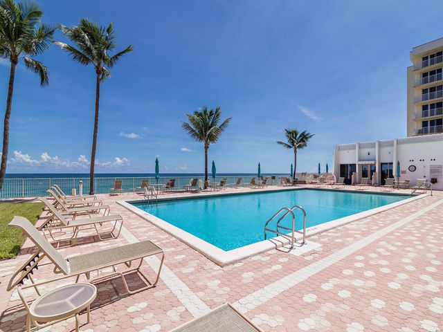 3520 S Ocean Boulevard H404, South Palm Beach, FL 33480