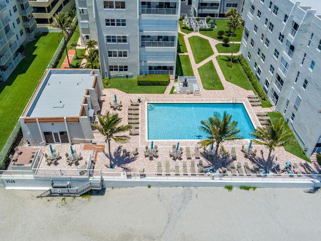 3520 S Ocean Boulevard H404, South Palm Beach, FL 33480