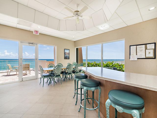 3520 S Ocean Boulevard H404, South Palm Beach, FL 33480