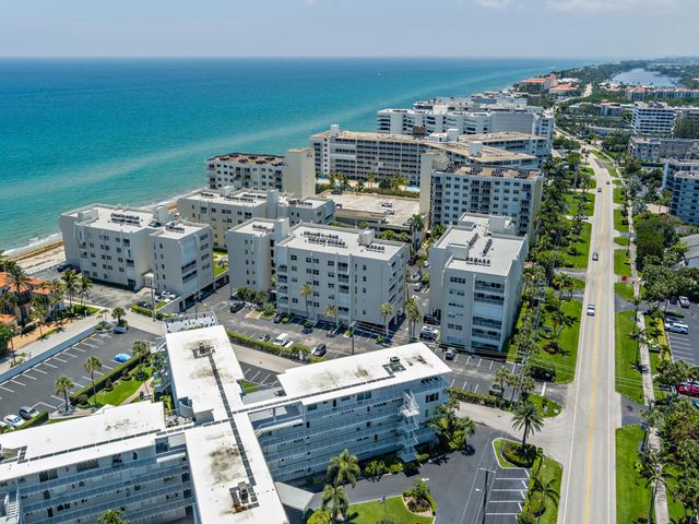 3520 S Ocean Boulevard H404, South Palm Beach, FL 33480
