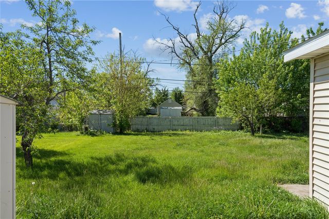 615 34th Street NE, Cedar Rapids, IA 52402