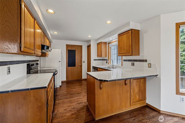 1861 Elhardt Street, Camano Island, WA 98282