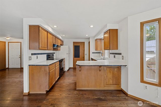 1861 Elhardt Street, Camano Island, WA 98282