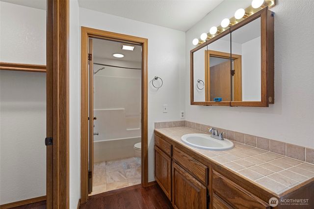 1861 Elhardt Street, Camano Island, WA 98282